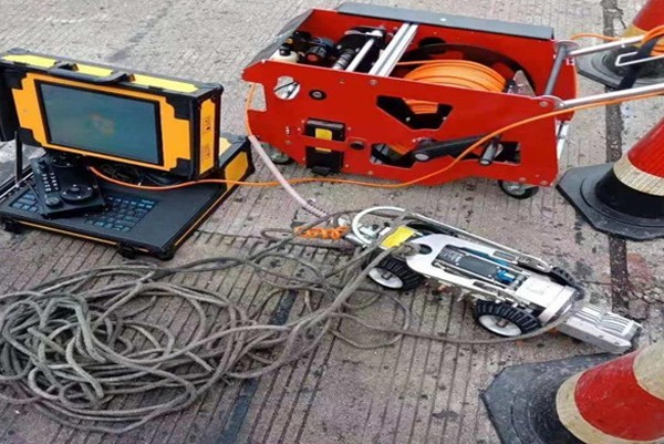 香格里拉CCTV管道检测机器人